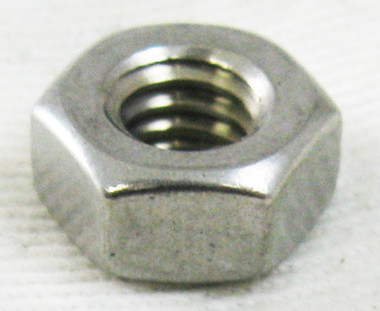 How many nuts does the Nut, S.S. 1/4"-20 - 14072508R come with?